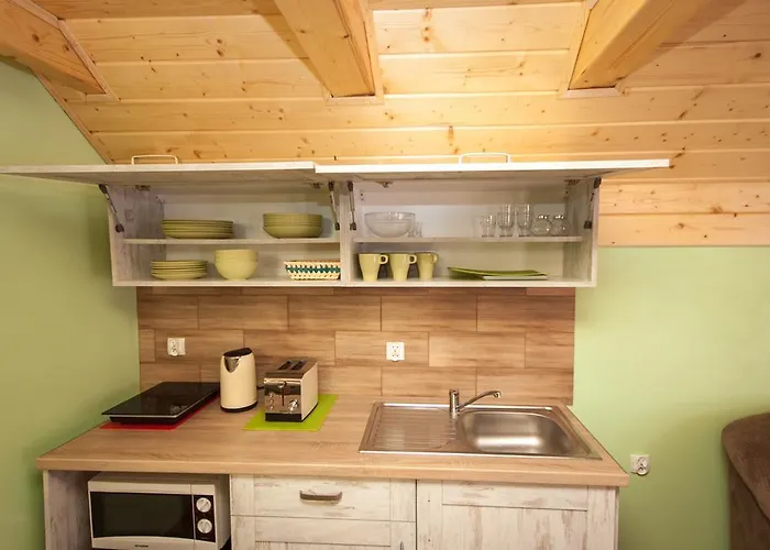 Alpejska Wioska - I Z Aneksem Kuchennym Шале Истебна